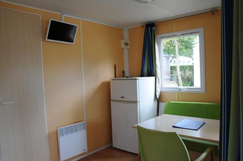Camping La Blanche Hermine - Mobile home PENERF (1 bedroom) - Photo 3