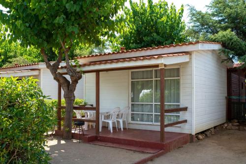 Camping Resort Els Pins - Bungalow Comfort Garden - Photo 1