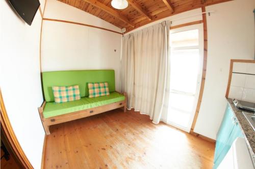 Camping Resort Els Pins - Bungalow Comfort Garden - Photo 3