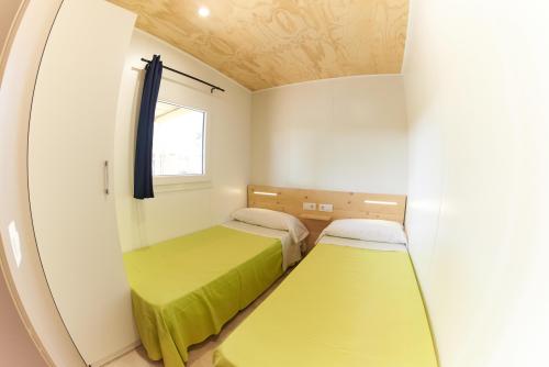Camping Resort Els Pins - Mobile home Plus 2 AC - Photo 4