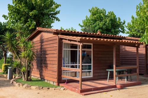 Camping Resort Els Pins - Bungalow Comfort - Photo 1