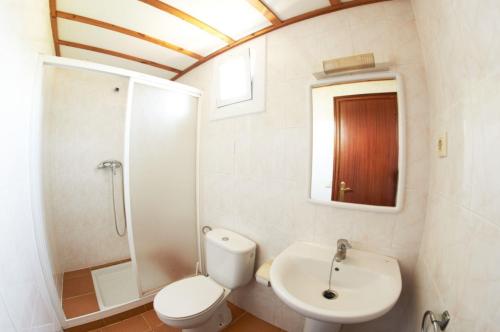 Camping Resort Els Pins - Bungalow Comfort - Photo 5