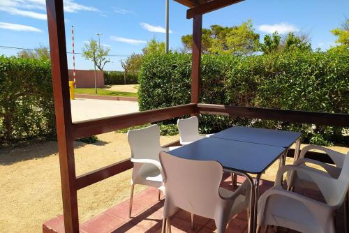 Camping Resort Els Pins - Bungalow Comfort - Photo 6