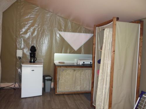 LA VALLEE DE POUPET - Tent Canada - Photo 4