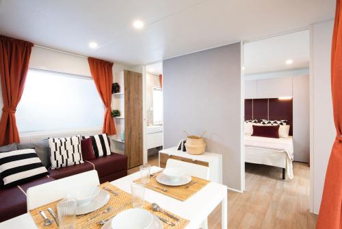 Camping Campo dei Fiori - Mobile-home QUERCETO PLUS - Photo 2