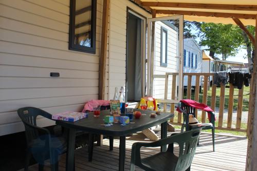 Camping du Vieux Château - Mobilhome Escapade Confort 27m² - 2 bedrooms + Television - Photo 1