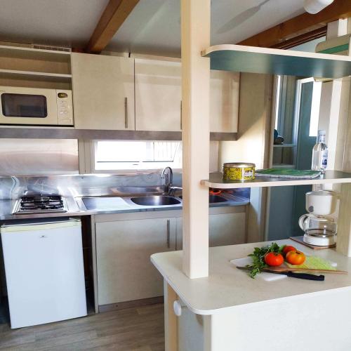 Camping Tikiti - Chalet gitotel club 25 m² / 2 bedrooms - Terrace - Photo 4