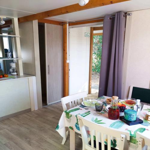 Camping Tikiti - Chalet gitotel club 25 m² / 2 bedrooms - Terrace - Photo 5