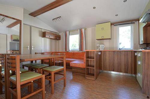 Camping L'Ardéchois - Mobile home 35m² - 3 bedrooms - Photo 3