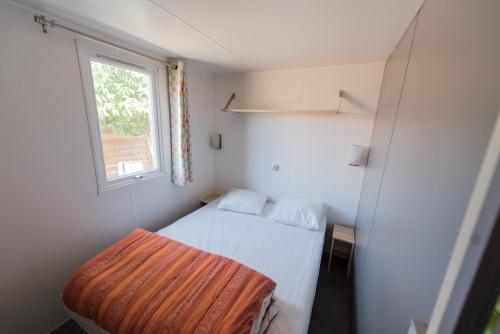Flower Camping Altea - Mobilhome Confort 29m²(3 bedrooms) + air-conditioning + sheltered terrace - Photo 8