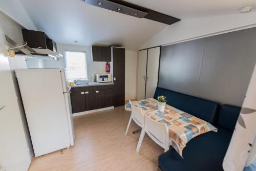 Flower Camping Altea - Mobile-home Comfort 24-27m² (2 bedrooms) + clim + sheltered terrace - Photo 5