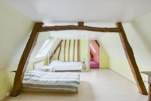 Camping de la Seine & SPA **** - La Clef d'Argent - Jardin, jacuzzi et vue sur la Seine - Photo 5