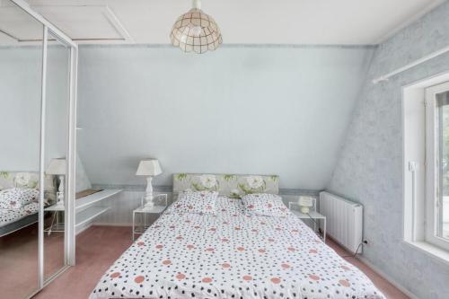 Camping de la Seine & SPA **** - La Clef d'Argent - Jardin, jacuzzi et vue sur la Seine - Photo 8
