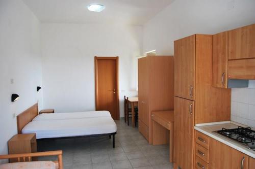 Camping Village Spiaggia Lunga - Bungalow 'Perla' one-room - Photo 4