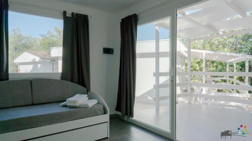 Camping Village Spiaggia Lunga - Bungalow 'Smeraldo Class' tree-roomed - Photo 9