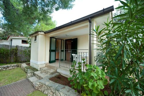Camping Village Spiaggia Lunga - Two Room Bungalow 'Diamante' - Photo 2