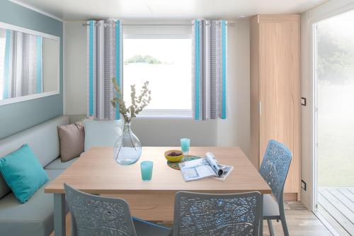 Camping Abbatiale - Mobile-home 3 bedrooms Alizé - Photo 3