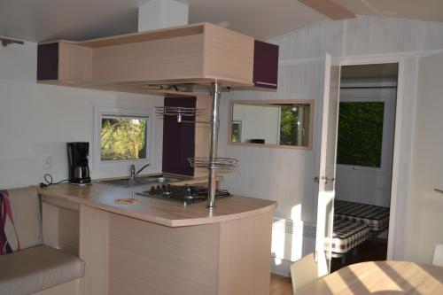 Sites et Paysages Domaine de la Catinière - Mobil-Home 2 Bedrooms + TV - Photo 4