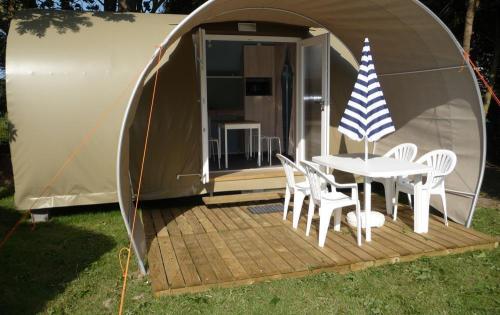 Villa Cottage in Loire Valley - Camping Le Cardinal - Coco Sweet 2 bedrooms - without toilet blocks - Photo 1