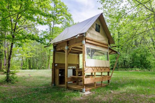 Camping La Clairière - Canvas hut - 1 bedroom - Photo 1