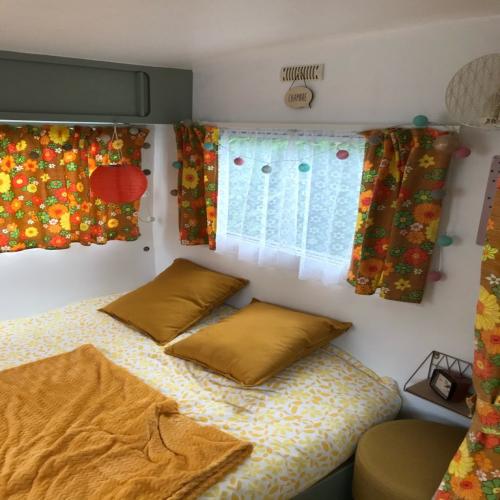 Camping La Clairière - Caravan RETRO- 1 bedroom - Photo 1