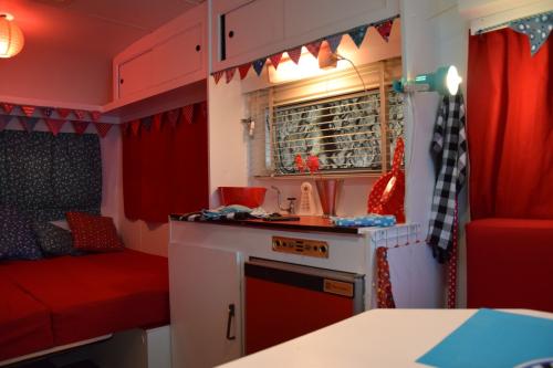 Camping La Clairière - Caravan VINTAGE - 1 bedroom - Photo 1
