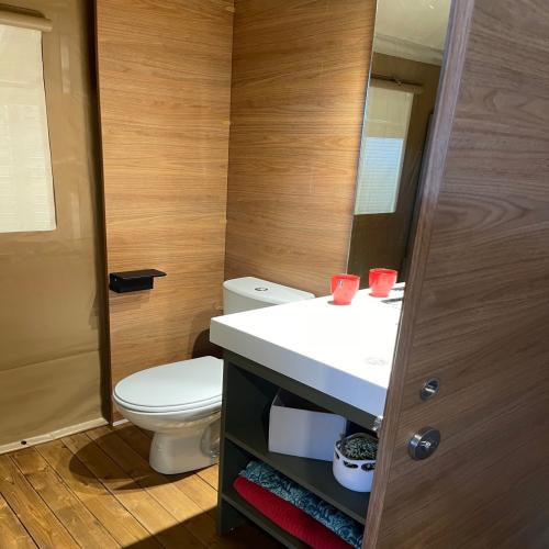 Camping La Clairière - Canvas hut - 2 bedrooms - with toilet blocks - Photo 4