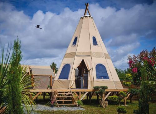 Camping La Clairière - Luxery Teepee - 2 bedrooms - with toilet blocks - Photo 1