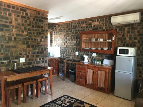 Monkey Mountain Family Lodge - Lodge - Photo 3