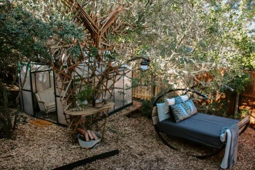 Treedom Villas & Vardos - The Owl Vardo - Photo 3