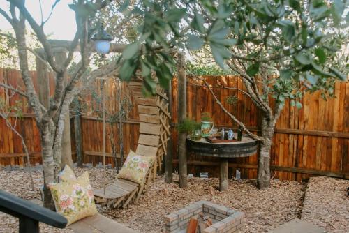Treedom Villas & Vardos - The Gypsy Vardo - Photo 6