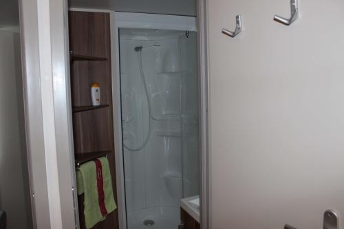 Camping Koawa Le Bontemps - Loggia Confort 29m² - air-conditioning + TV - Photo 6