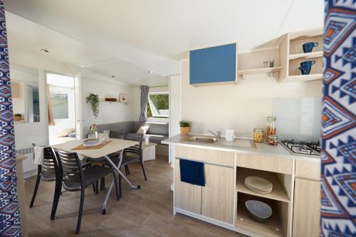 Camping Koawa Le Bontemps - Family Luxe Premium 30m² - Jacuzzi - air-conditioning + TV - With sheets - Photo 2