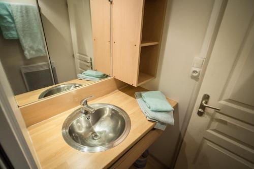 Camping Les Lanchettes - Chalet Bellecote 35m² 2 bedrooms + terrace 12m² - Photo 8