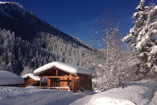 Camping Les Lanchettes - Chalet Vanoise 35 m² 2 bedrooms + terrace 15m² - Photo 8