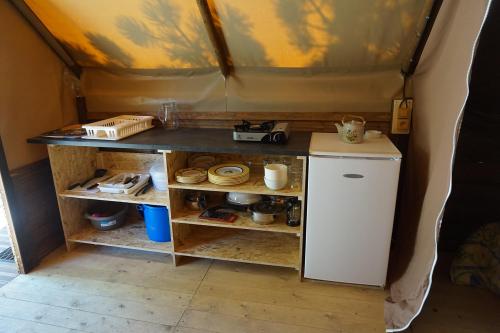 Camping Les Lanchettes - Tent Lodge families - Photo 4