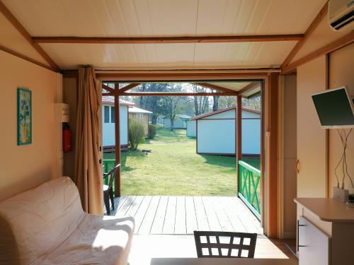 Camping L'Oasis du Berry - Chalet - Photo 2