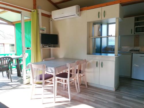 Camping L'Oasis du Berry - Chalet - Photo 4