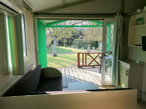 Camping L'Oasis du Berry - Chalet PRESTIGE 5 people - Photo 4