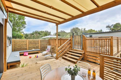 Camping Les Peupliers**** - Taos Prestige with private pool - Photo 5
