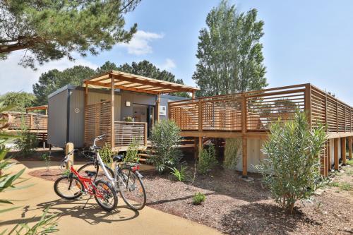 Camping Les Peupliers**** - Taos Prestige with private pool - Photo 10