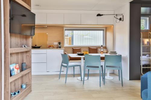 Camping Les Peupliers**** - Taos Prestige with private pool - Photo 7