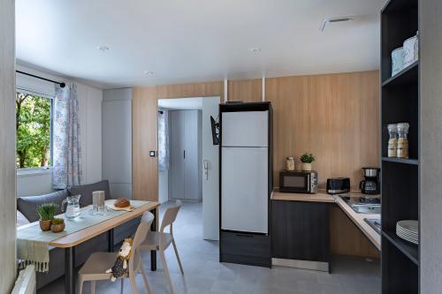 Camping Sandaya L'Orée du Bois - Cottage 2 bedrooms *** adapted to the people with reduced mobility - Photo 4