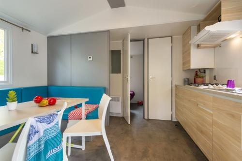 Camping Sandaya L'Orée du Bois - Cottage 2 bedrooms *** - Photo 6