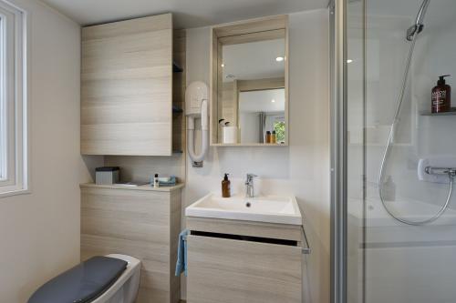 Camping Sandaya L'Orée du Bois - Cottage KEY WEST 1 bedroom PREMIUM - Photo 6