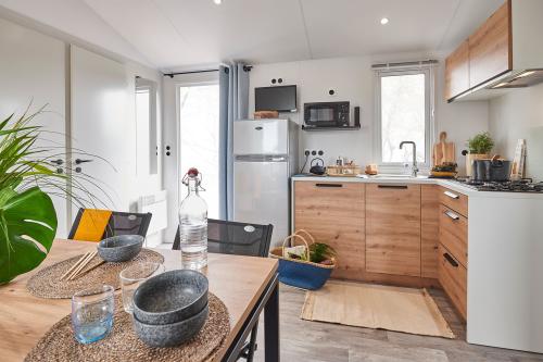 Camping Sandaya La Côte de Nacre - Cottage Normandy 3 bedrooms *** - Photo 2
