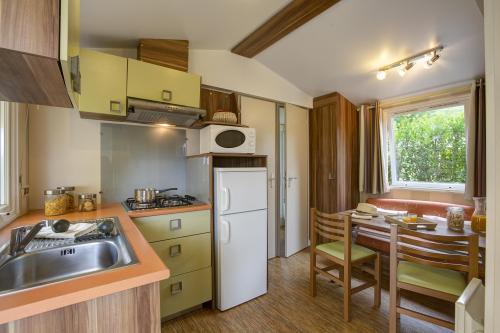 Camping Sandaya La Côte de Nacre - Cottage 2 bedrooms ** - Photo 3