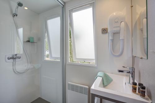 Camping Sandaya La Côte de Nacre - Cottage Nautilus 3 bedrooms - 2 bathrooms PREMIUM - Photo 4