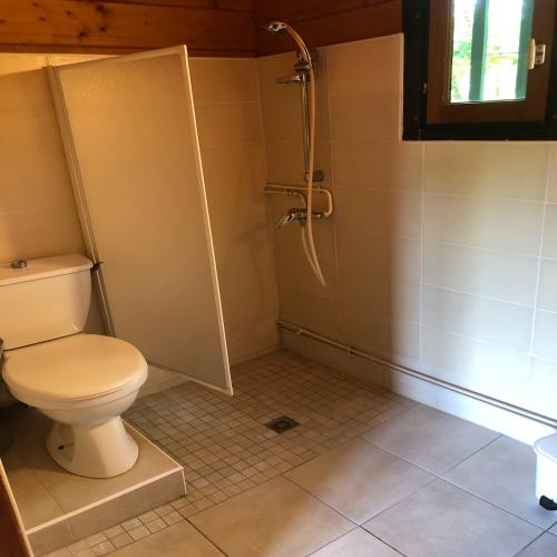 Camping du Lac de Saint-Pardoux - Chalet Adrien 30m² - Suitable for people with reduced mobility - Photo 8