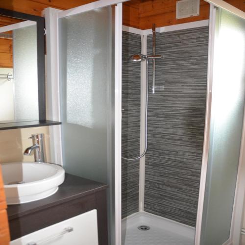 Camping de Fréaudour - Chalet DAMIEN 34m² - Photo 9